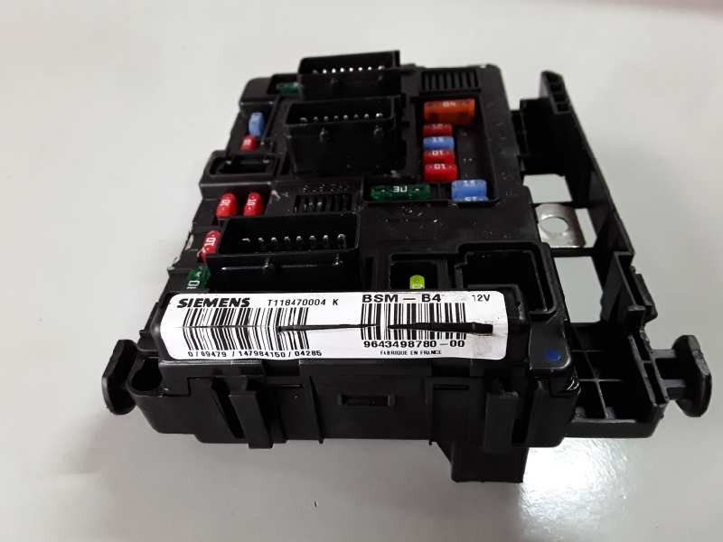 Recambio de caja reles / fusibles para citroen c3 8hx referencia OEM IAM 964349878000/BSMB4  