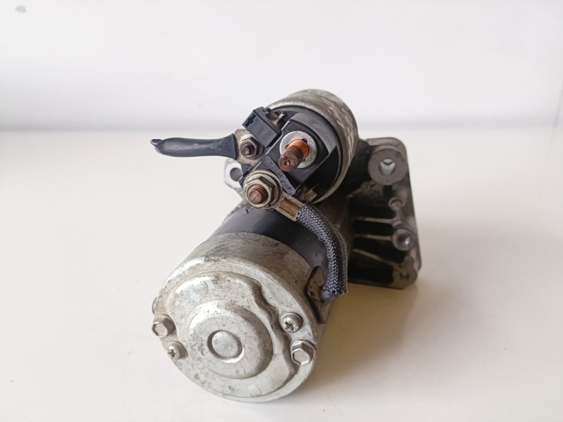 Recambio de motor arranque para citroen c3 picasso 9hx referencia OEM IAM M000T93581  