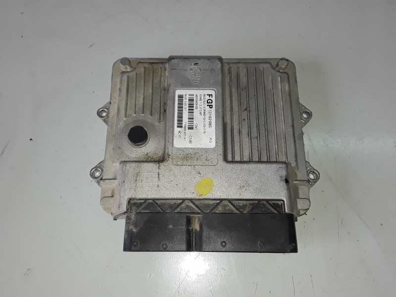 Recambio de centralita motor uce para suzuki ignis (rm/mh) z13dt referencia OEM IAM 55192095/7160002701  