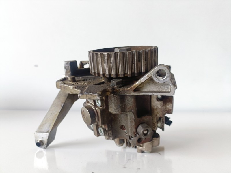 Recambio de bomba inyeccion para citroen c3 picasso 9hx referencia OEM IAM 0445010102  