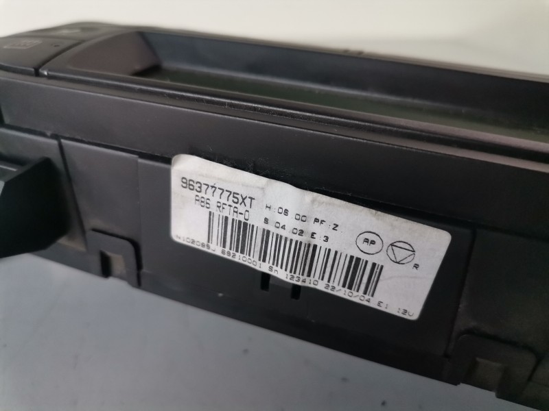 Recambio de mando climatizador para citroen c3 8hx referencia OEM IAM 96377775XT  