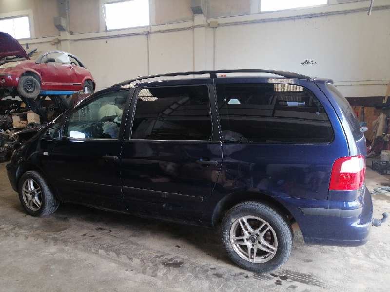ford galaxy (vy) del año 2001