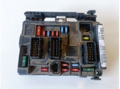 Recambio de caja reles / fusibles para citroen berlingo 9hw referencia OEM IAM 965061858000  