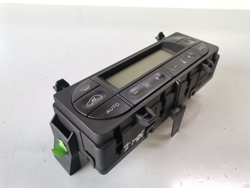 Recambio de mando climatizador para citroen c3 8hx referencia OEM IAM 96377775XT  