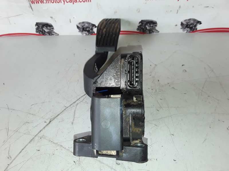 Recambio de pedal acelerador para opel corsa c z13dt referencia OEM IAM 55702020  
