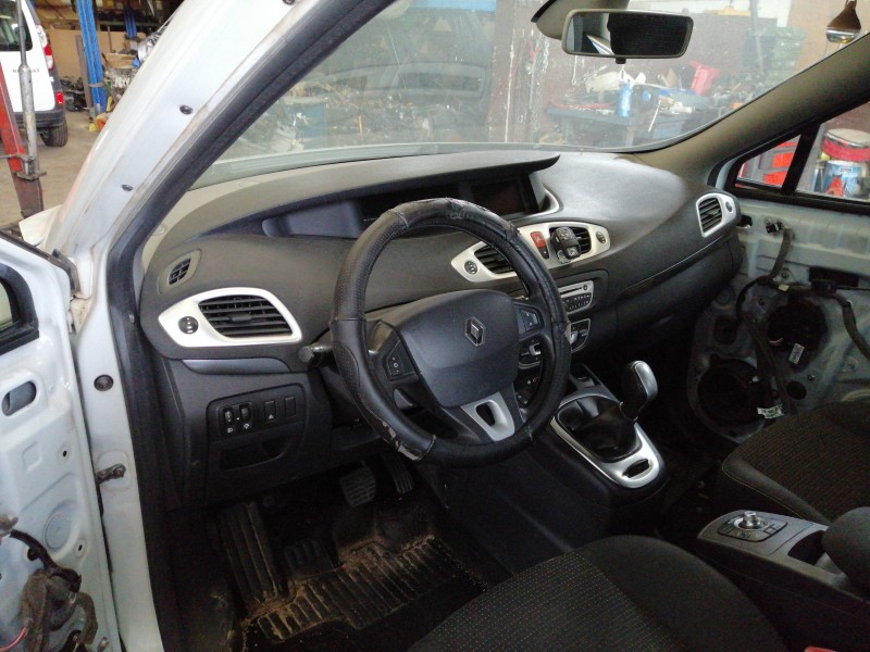 renault scenic iii (jz) del año 2010