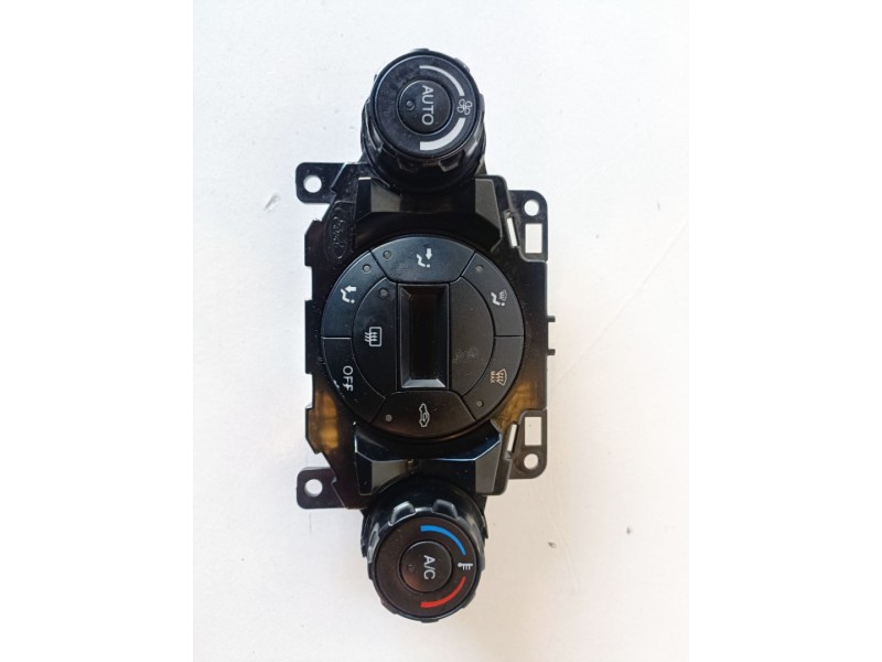 Recambio de mando climatizador para ford fiesta (cb1) f6jd referencia OEM IAM 8A6T18C612  