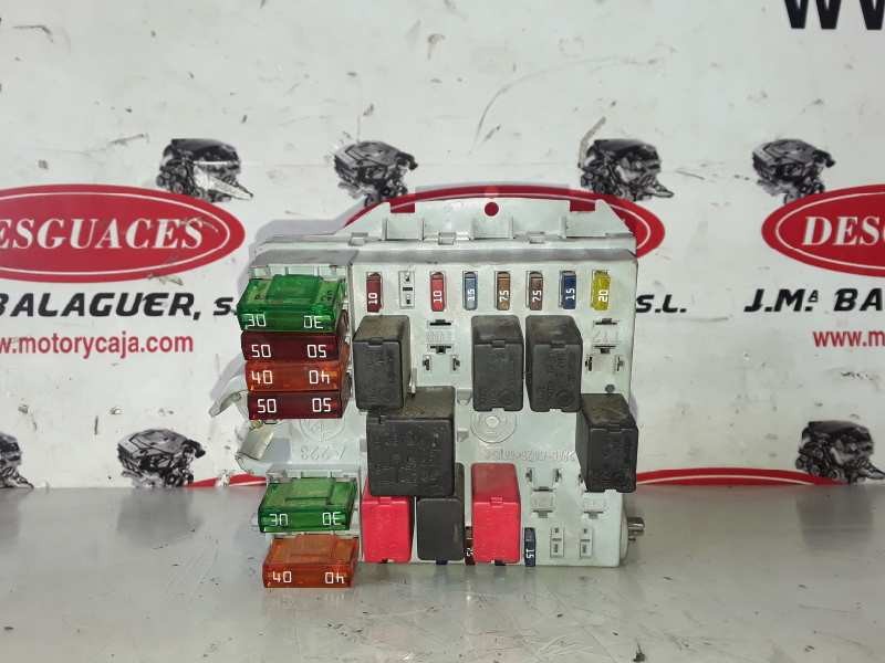 Recambio de caja reles / fusibles para alfa romeo 147 (190) ar32104 referencia OEM IAM 51742419/329041  