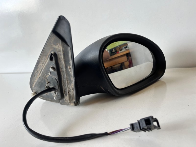 Recambio de retrovisor derecho para seat leon (1m1) asv referencia OEM IAM 1M0857934A  