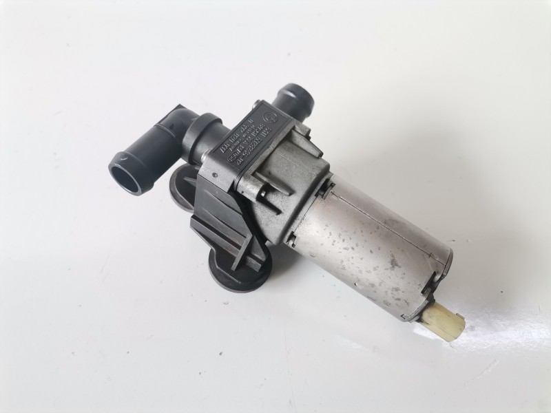 Recambio de valvula intercambio de calefaccion para bmw serie 1 berlina (e81/e87) n47d20a referencia OEM IAM 6411692824602  