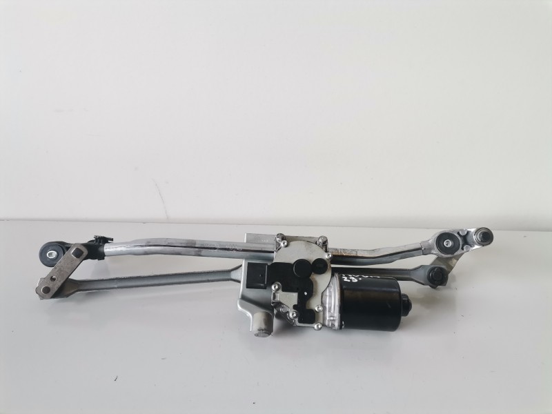 Recambio de motor limpia delantero para bmw serie 1 berlina (e81/e87) n47d20a referencia OEM IAM 719303601  