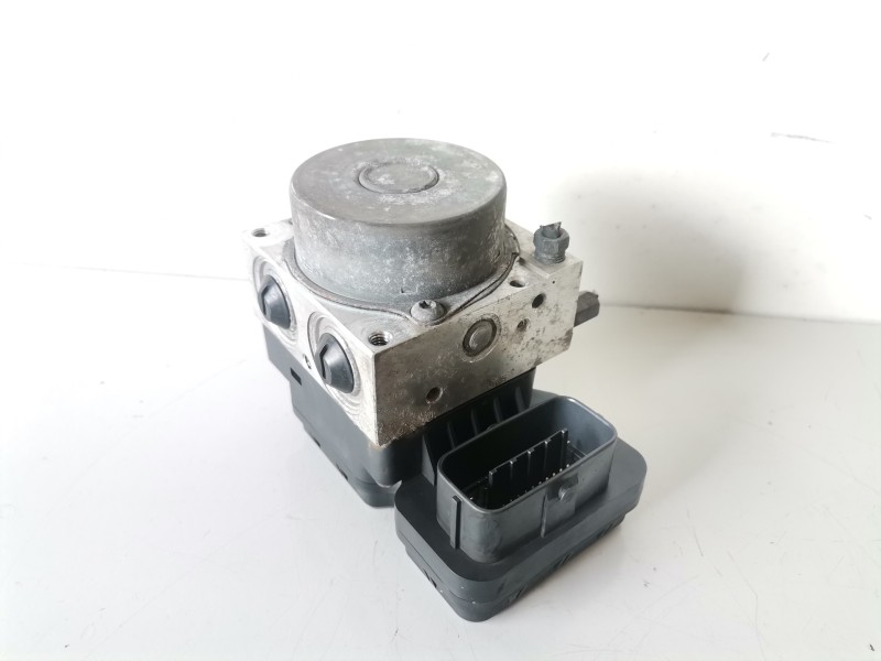 Recambio de abs para toyota auris (e15) 1zrfe referencia OEM IAM 4451012390/8954112200/13511023010  