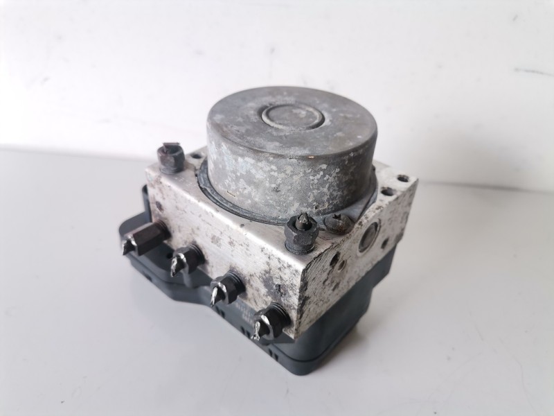 Recambio de abs para toyota auris (e15) 1zrfe referencia OEM IAM 4451012390/8954112200/13511023010  