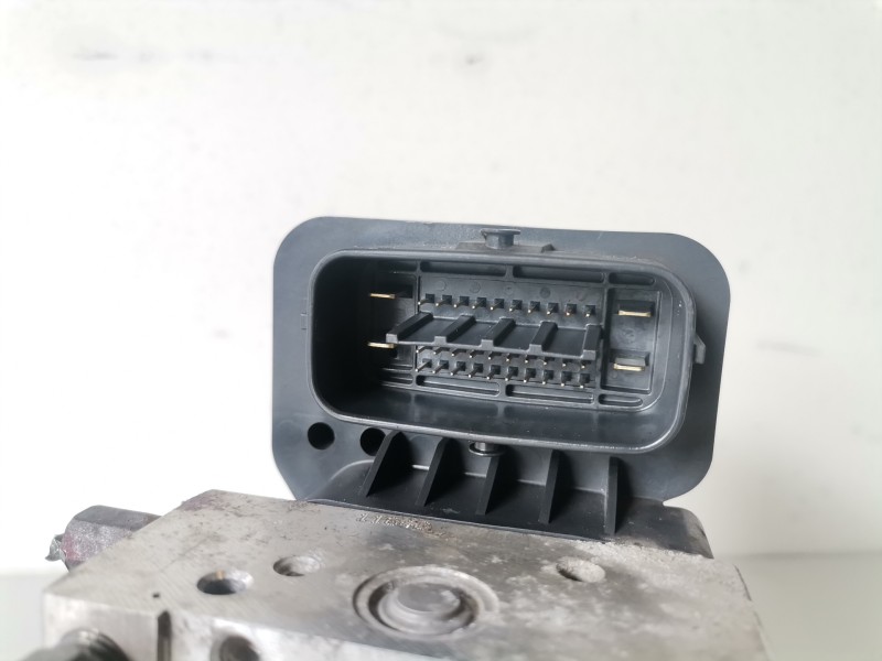 Recambio de abs para toyota auris (e15) 1zrfe referencia OEM IAM 4451012390/8954112200/13511023010  