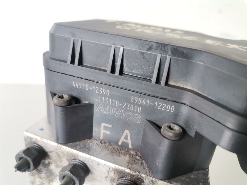 Recambio de abs para toyota auris (e15) 1zrfe referencia OEM IAM 4451012390/8954112200/13511023010  
