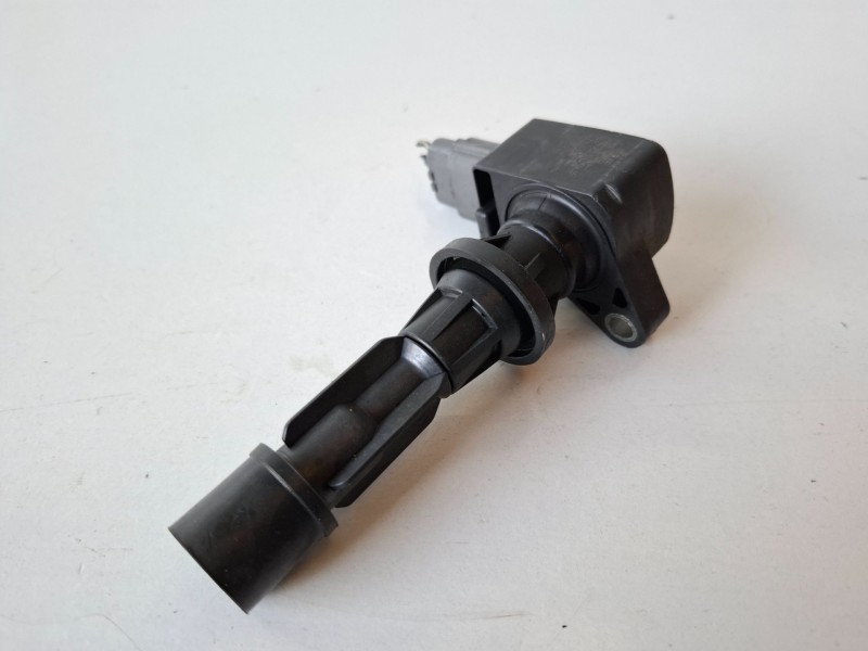 Recambio de bobina encendido para mazda 6 berlina (gg) l3 referencia OEM IAM 6M8G12A366  
