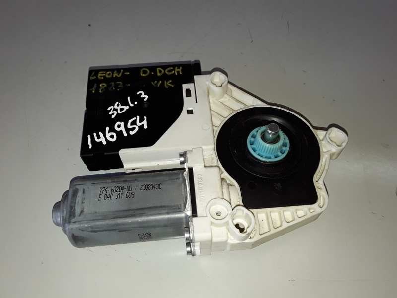 Recambio de motor elevalunas delantero derecho para seat leon (1p1) bxf referencia OEM IAM 1P0837402M/1T0959702AB/3C0959792  