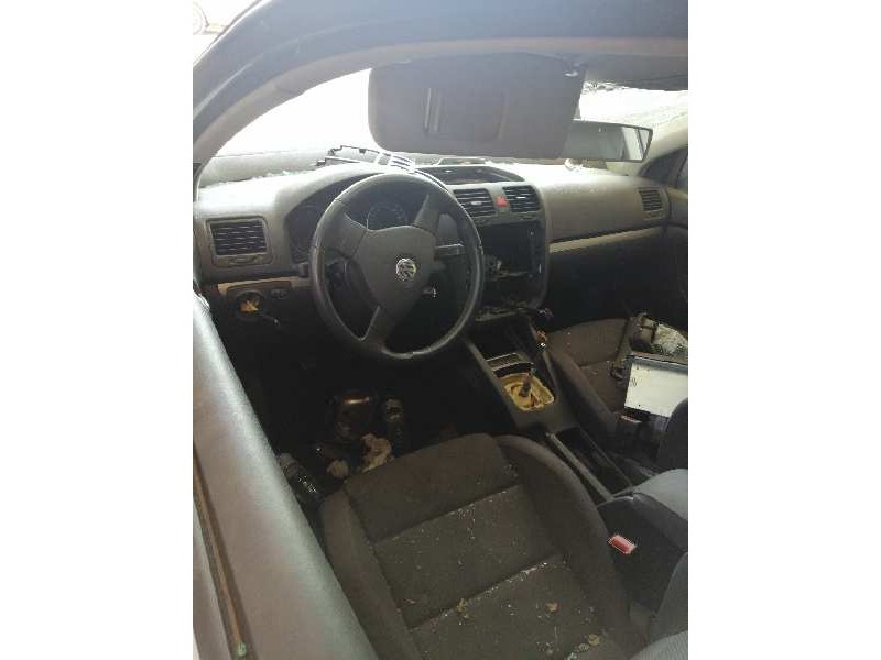 volkswagen golf v (1k1)(10.2003) del año 2004