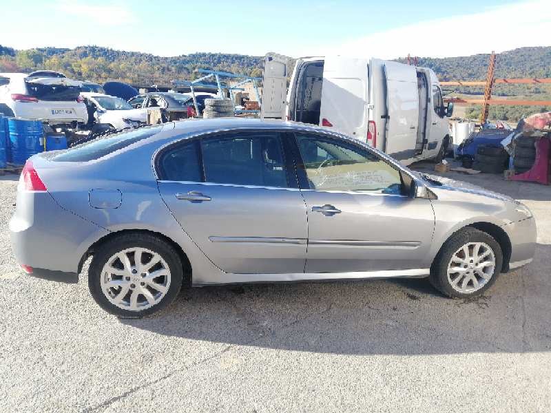 renault laguna iii berlina del año 2008