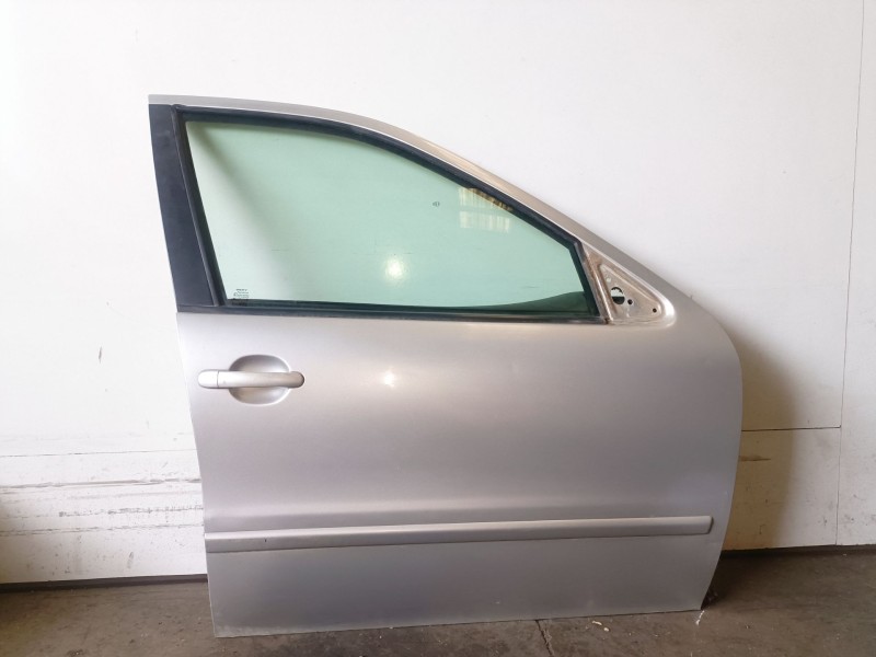 Recambio de puerta delantera derecha para seat leon (1m1) azd referencia OEM IAM   