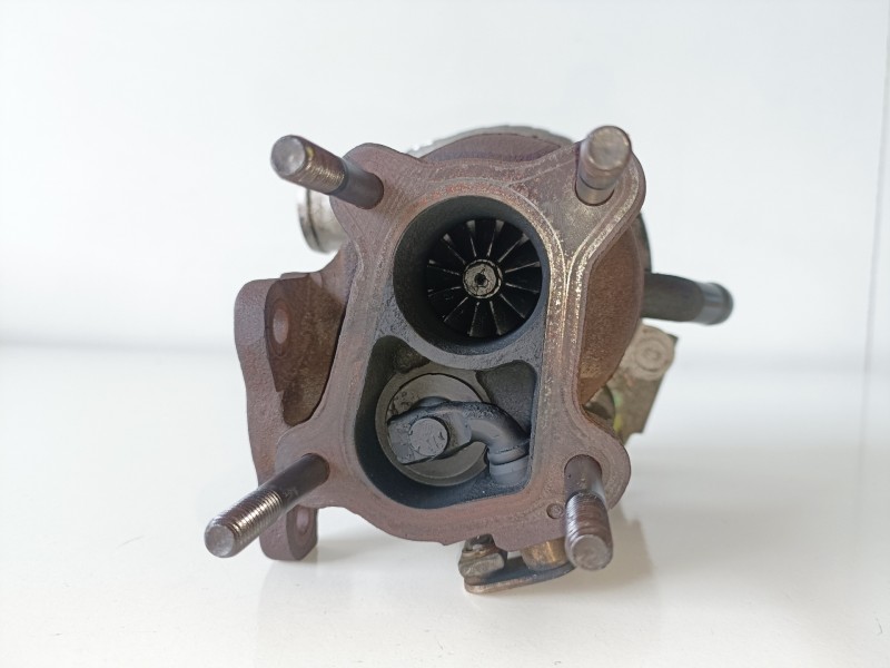 Recambio de turbocompresor para opel meriva y17dt referencia OEM IAM 8973253881  