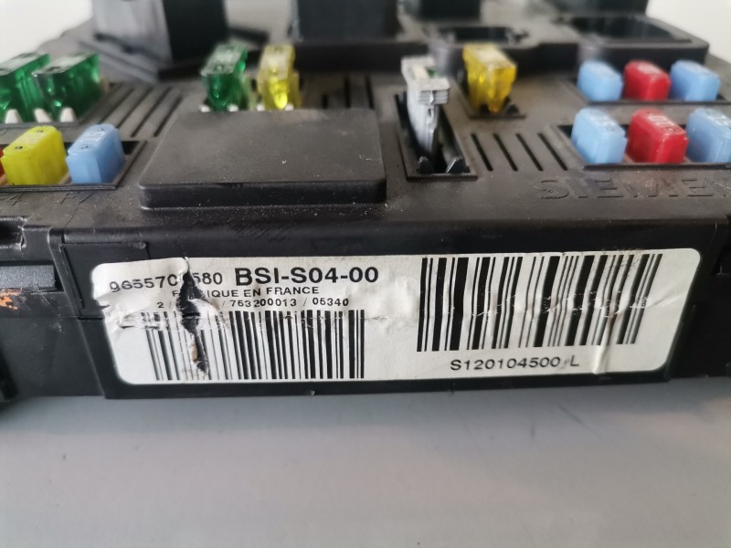Recambio de caja reles / fusibles para peugeot 407 sw rfj referencia OEM IAM 9655708580  
