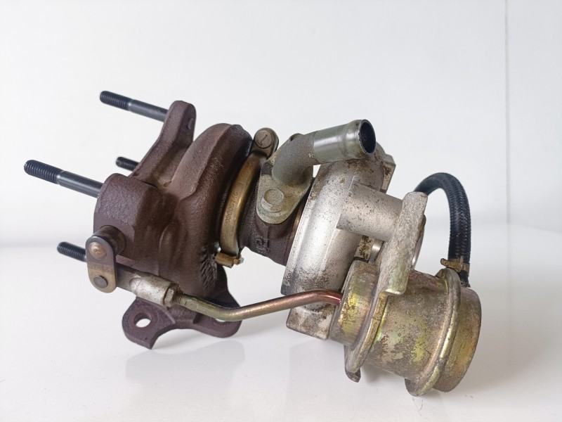 Recambio de turbocompresor para opel meriva y17dt referencia OEM IAM 8973253881  