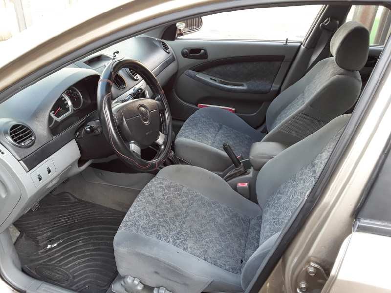 daewoo lacetti del año 2004