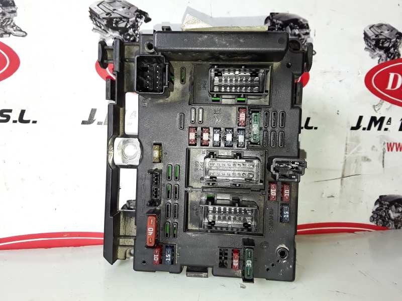 Recambio de caja reles / fusibles para peugeot 307 (s1)(04.2001) rhy referencia OEM IAM 9646405280/BSMB3  