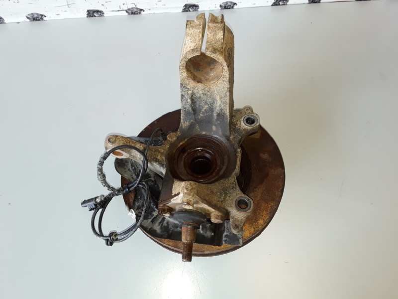 Recambio de mangueta delantera izquierda para citroen jumper combi 4hu referencia OEM IAM   