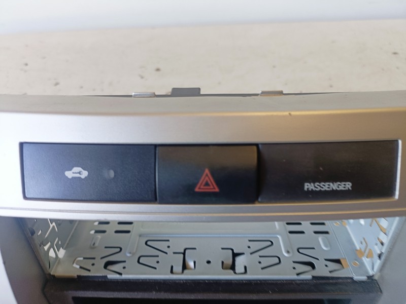 Recambio de warning para toyota corolla verso (r1) 1cdftv referencia OEM IAM 153965  