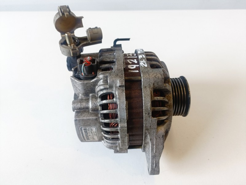 Recambio de alternador para mazda 3 berlina (bk) z6 referencia OEM IAM A2TC0091  