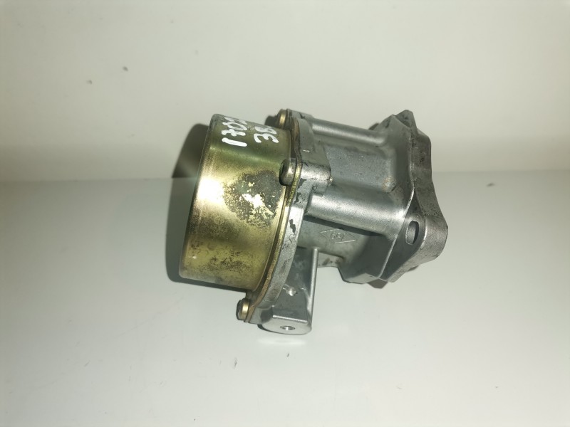 Recambio de depresor freno / bomba vacio para renault clio iii k9k766 referencia OEM IAM 7006730000/82000521381  
