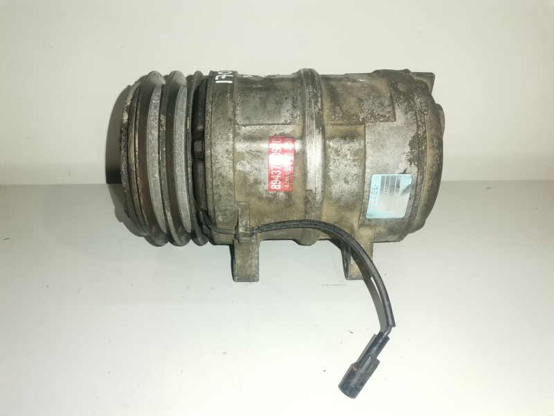 Recambio de compresor aire acondicionado para opel monterey 4jg2 referencia OEM IAM 8943760970  