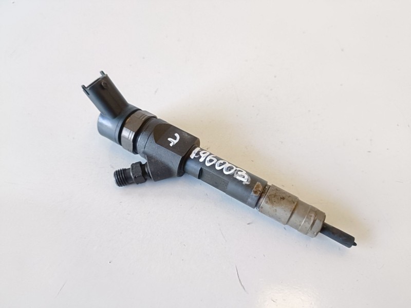 Recambio de inyector para renault scenic iii (jz) f9q872 referencia OEM IAM 0445110328  