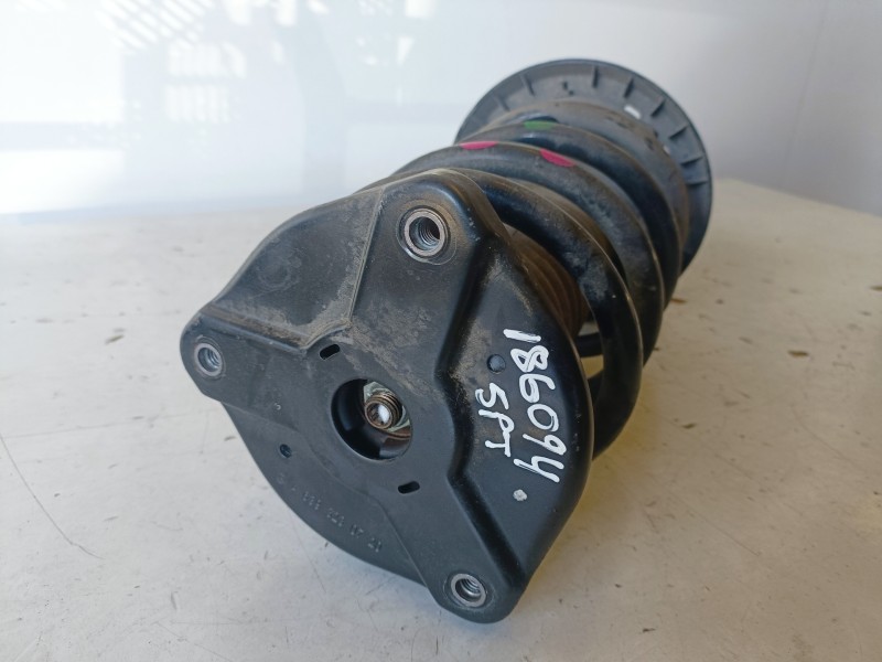 Recambio de amortiguador delantero izquierdo para mercedes-benz vito tourer (447) r9n402 referencia OEM IAM A4473203300  