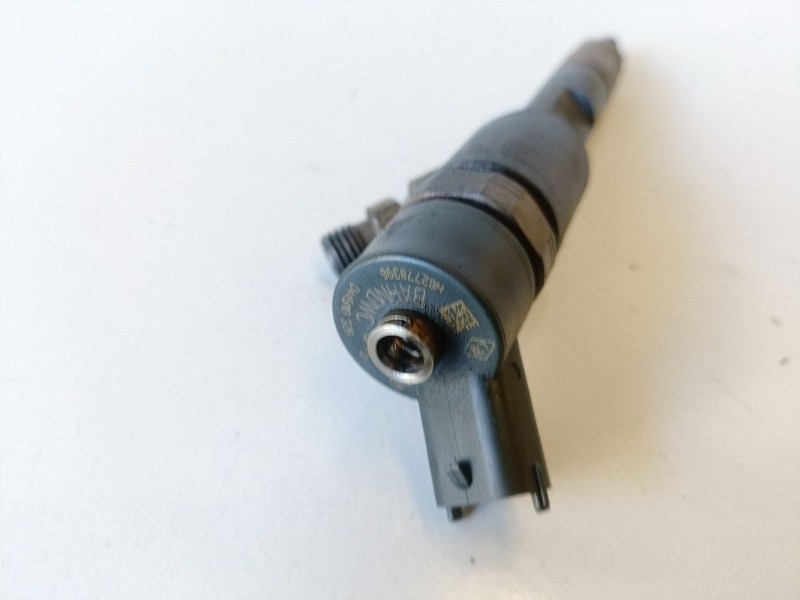 Recambio de inyector para renault scenic iii (jz) f9q872 referencia OEM IAM 0445110328  