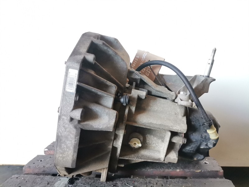 Recambio de caja cambios para dacia sandero k9k796 referencia OEM IAM JR5166  
