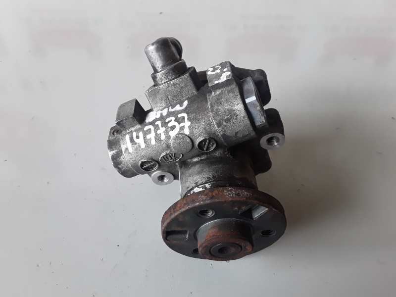 Recambio de bomba direccion para bmw serie 5 berlina (e60) n52b25a referencia OEM IAM LH2113104/61289  