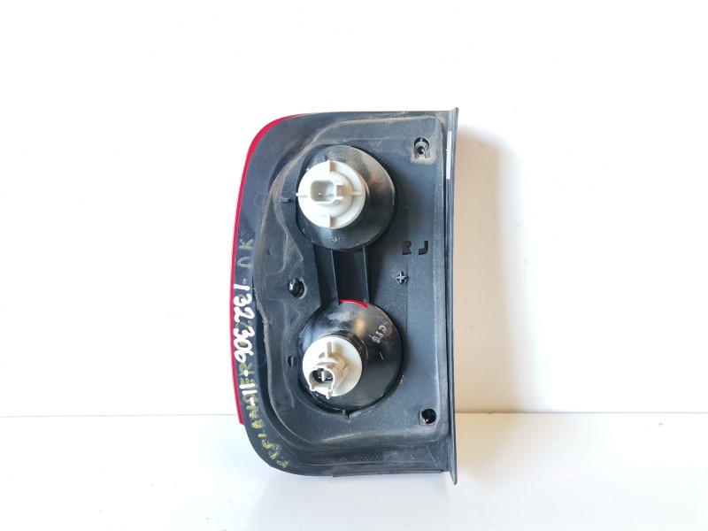 Recambio de piloto trasero derecho para land rover freelander (ln) 204d3 referencia OEM IAM   