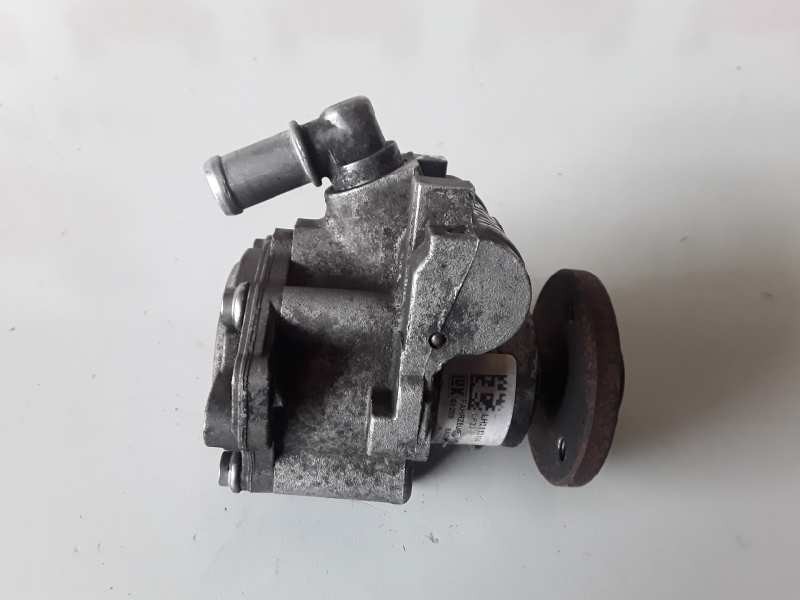 Recambio de bomba direccion para bmw serie 5 berlina (e60) n52b25a referencia OEM IAM LH2113104/61289  