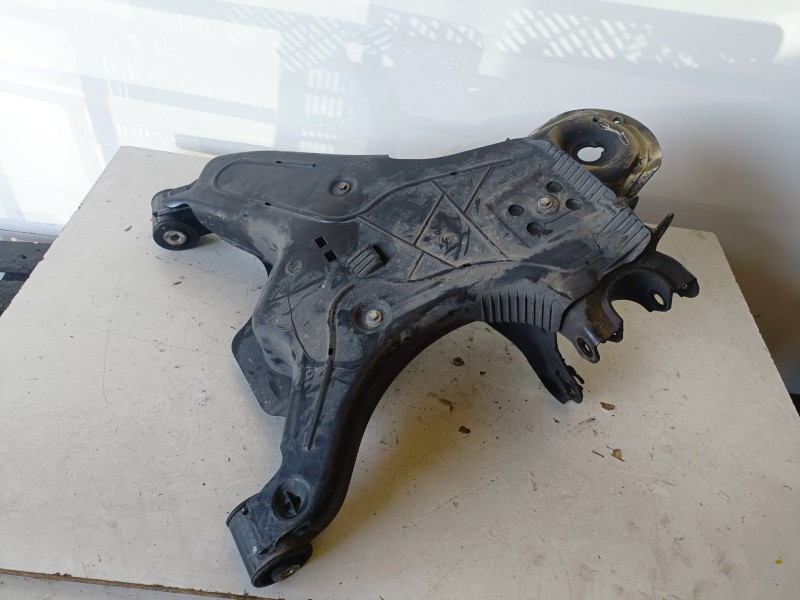 Recambio de brazo suspension inferior trasero derecho para mercedes-benz vito tourer (447) r9n402 referencia OEM IAM   