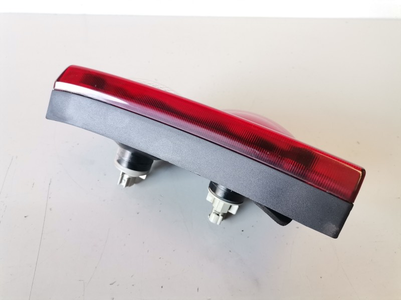 Recambio de piloto trasero derecho para land rover freelander (ln) 204d3 referencia OEM IAM   