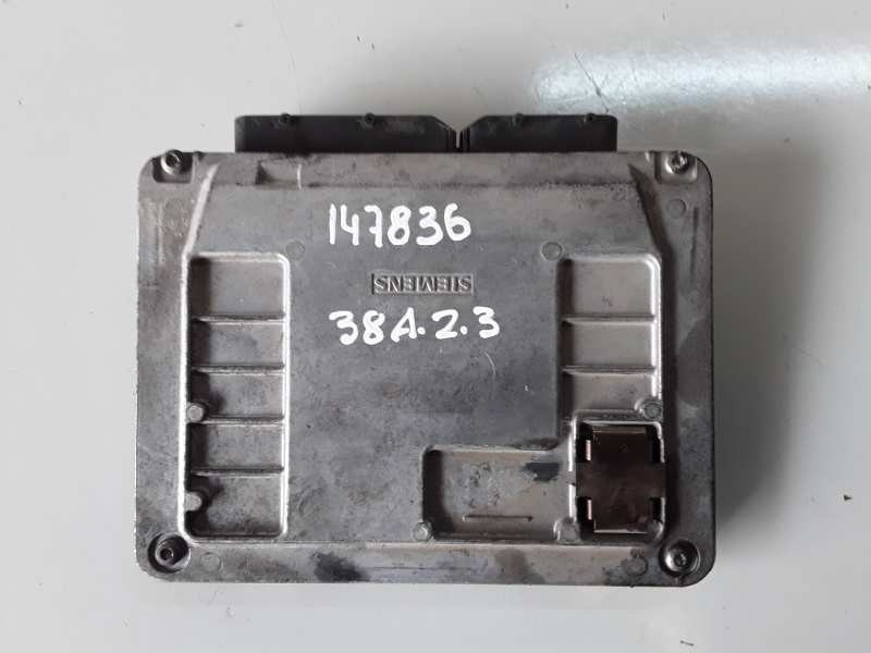 Recambio de centralita motor uce para seat ibiza (6l1) azq referencia OEM IAM 03E906033P/5WP4019605  