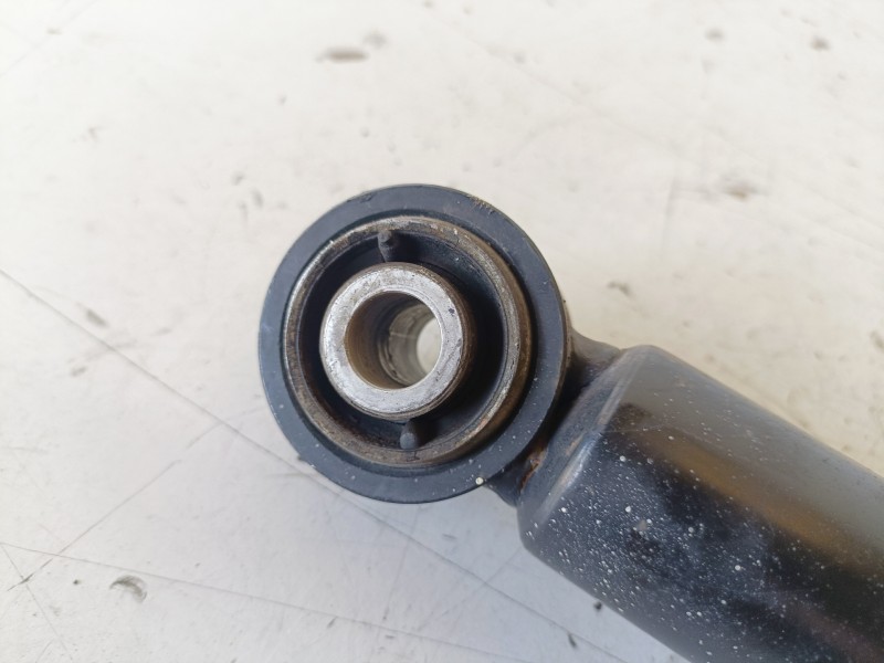 Recambio de amortiguador trasero derecho para mercedes-benz vito tourer (447) r9n402 referencia OEM IAM   