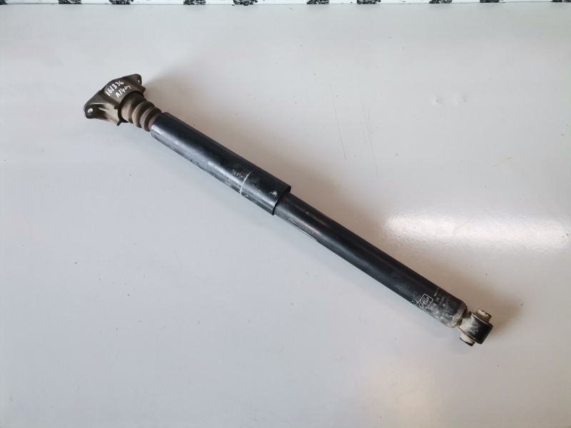 Recambio de amortiguador trasero derecho para mazda 3 berlina (bk) y6 referencia OEM IAM 3M5118159AD  