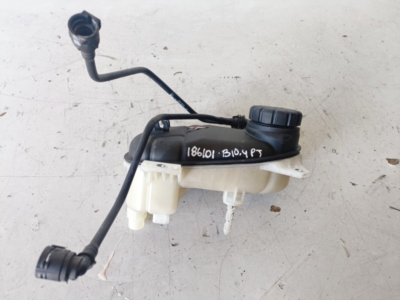 Recambio de deposito expansion para mercedes-benz vito tourer (447) r9n402 referencia OEM IAM   