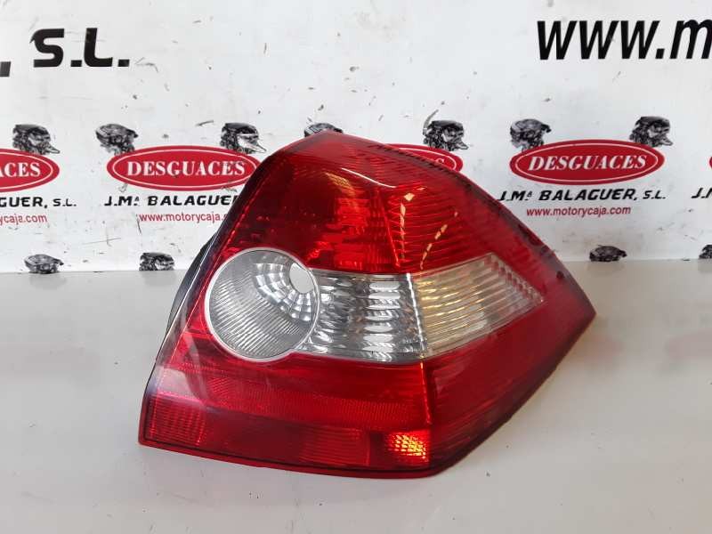 Recambio de piloto trasero derecho para renault megane ii classic berlina k4m812 referencia OEM IAM   