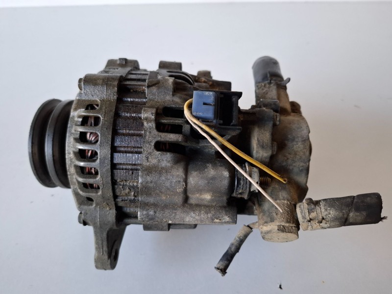 Recambio de alternador para mitsubishi montero (v60/v70) 4d56 referencia OEM IAM A2T82899A  