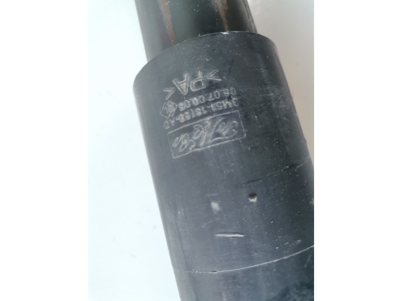 Recambio de amortiguador trasero izquierdo para mazda 3 berlina (bk) y6 referencia OEM IAM 3M5118159AD  
